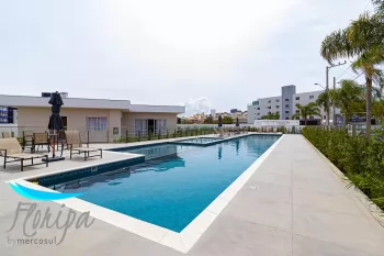 Condomínio Clube 2 dorm. 1 suíte e 2 vagas de garagem em Ingleses Norte