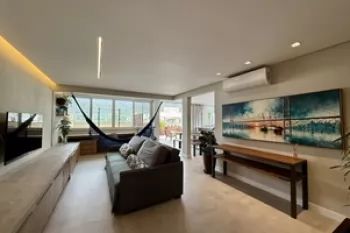 Cobertura em condomínio beira-mar